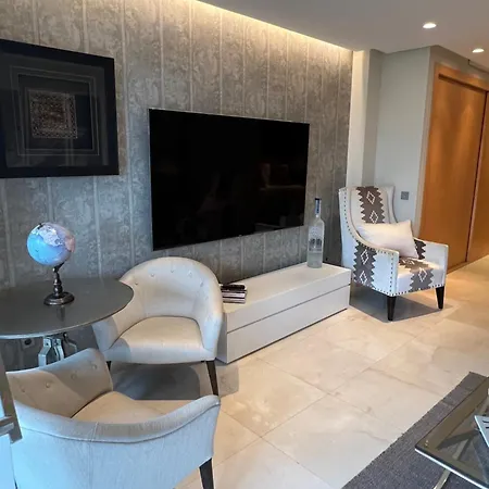 Apartment Luxury In Puente-romano