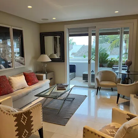 Apartment Luxury In Puente-romano *