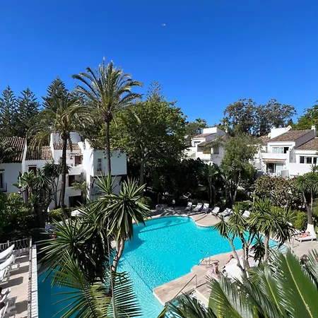 Apartment Luxury In Puente-romano